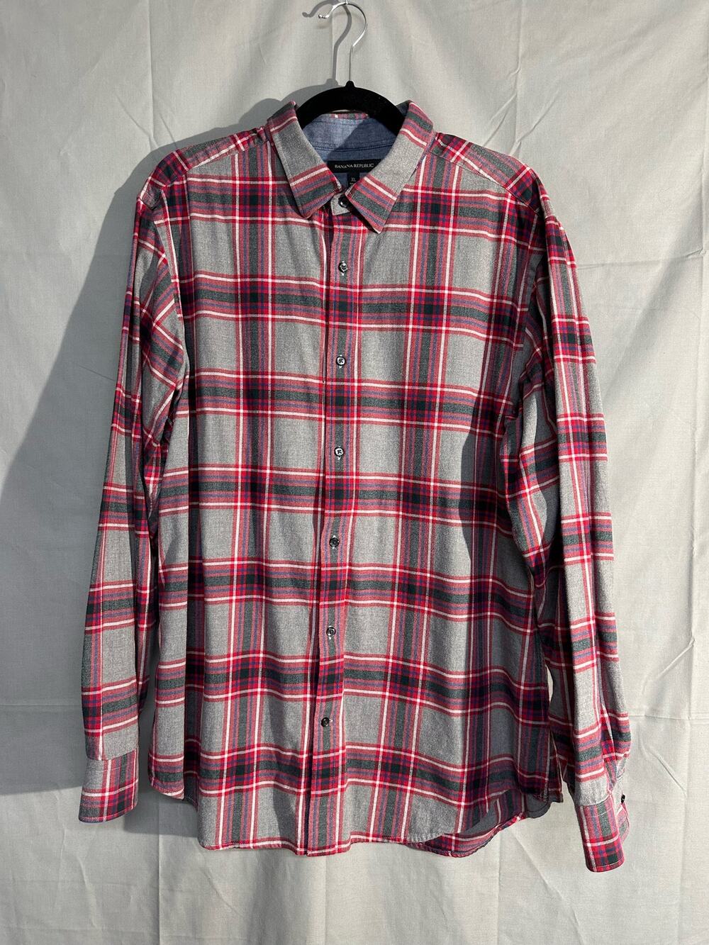 Banana Republic Shirt Mens XL Red Plaid Flannel Gray Button Cotton